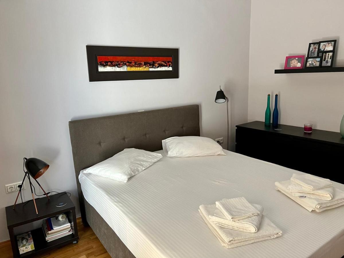Central Kalamata Cozy Apartment المظهر الخارجي الصورة