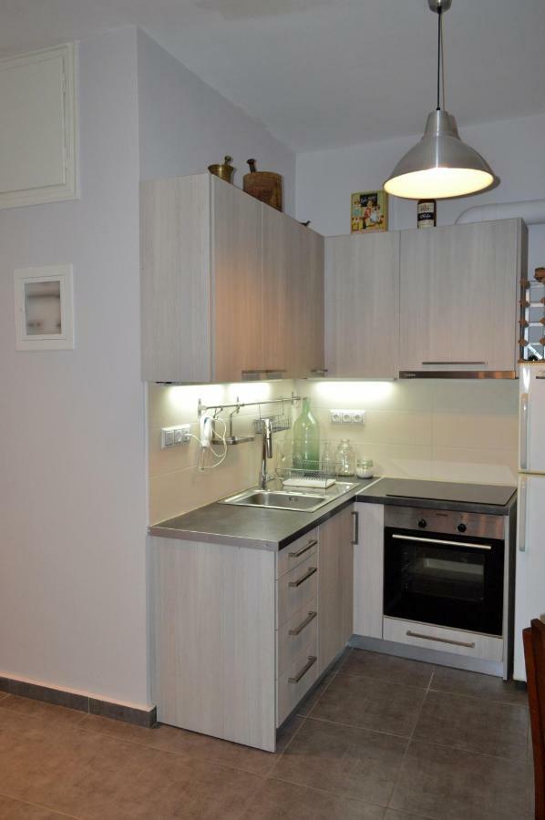 Central Kalamata Cozy Apartment المظهر الخارجي الصورة