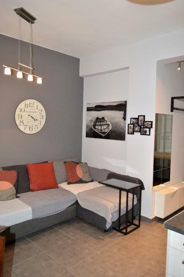 Central Kalamata Cozy Apartment المظهر الخارجي الصورة